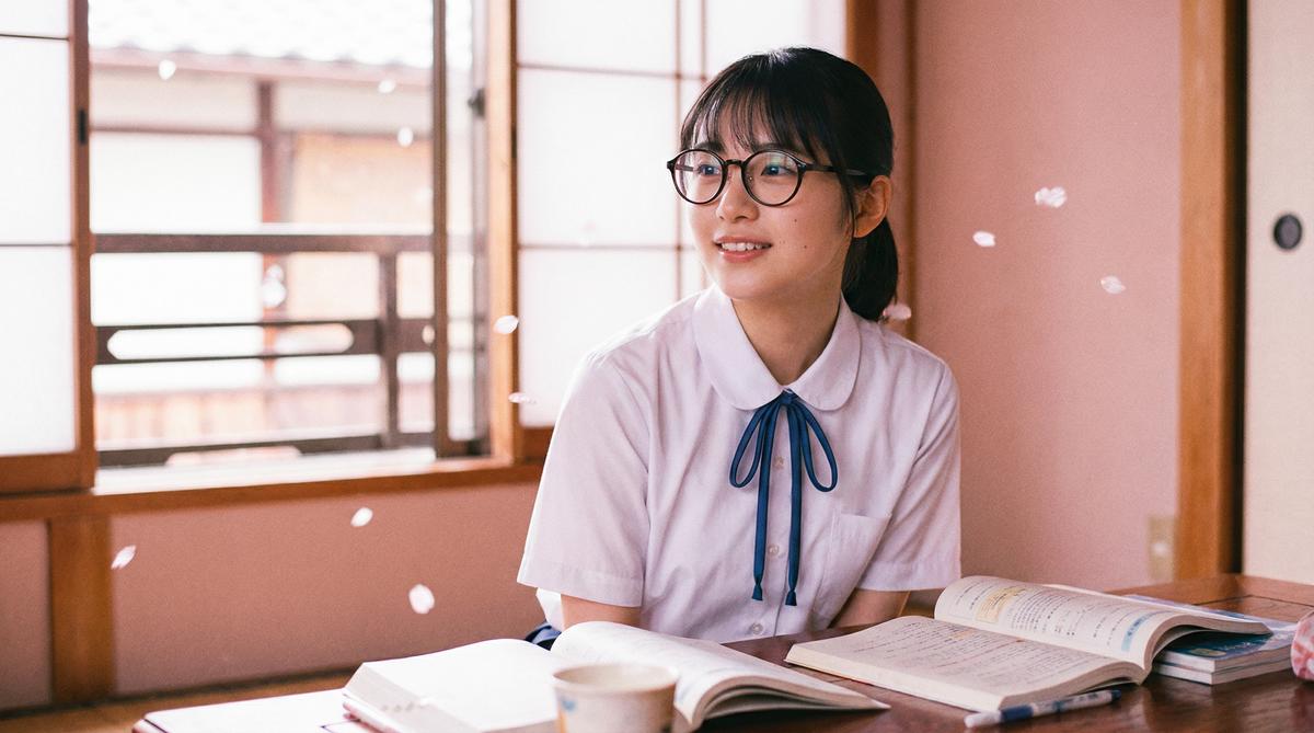 蜜桃传媒社区直播间